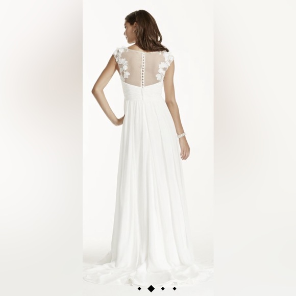 NWT cap sleeve chiffon a-line with floral applique SIZE 6, color: soft w… - Picture 12 of 13